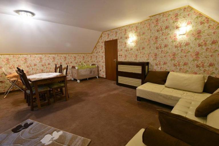 Vesta Hotel مونتانا المظهر الخارجي الصورة
